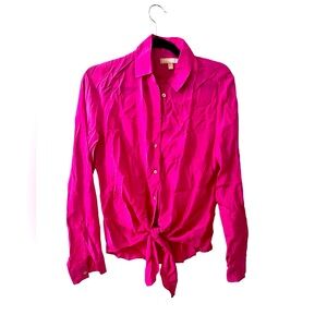 Banana Republic 100% Silk Magenta Pink Tie Button down Size: 6